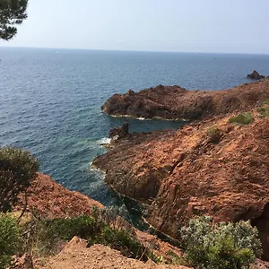 Appartement à 2 Piéces Pour 4 Personnes, Fréjus