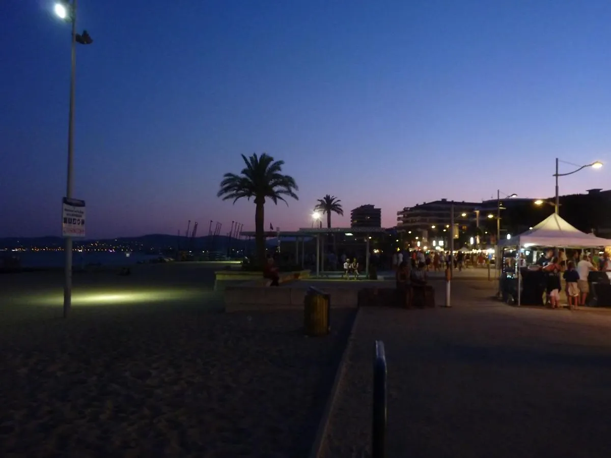 Logement Calme Proche Mer, 4 Personnes, St Aygulf Fréjus
