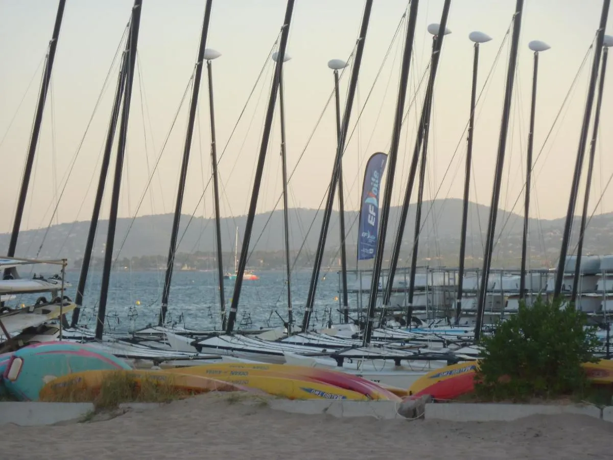 Logement Calme Proche Mer, 4 Personnes, St Aygulf Fréjus Διαμέρισμα